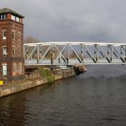 Sounds familiar? Residents lobby Peel to repair canal swing bridge