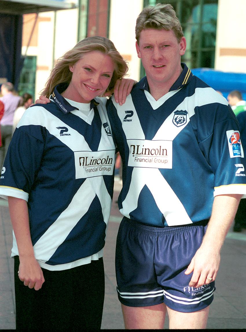 Warrington's only Scotland World Cup player, Lee Penny, with actress Samantha Janus at the 2000 World Cup launch
