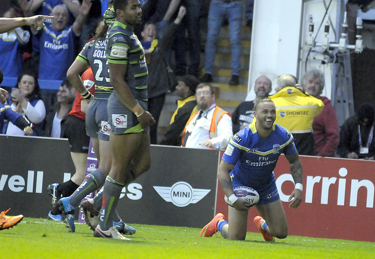 Action from The Wire's huge win against Leeds Rhinos. Pictures by Mike Boden