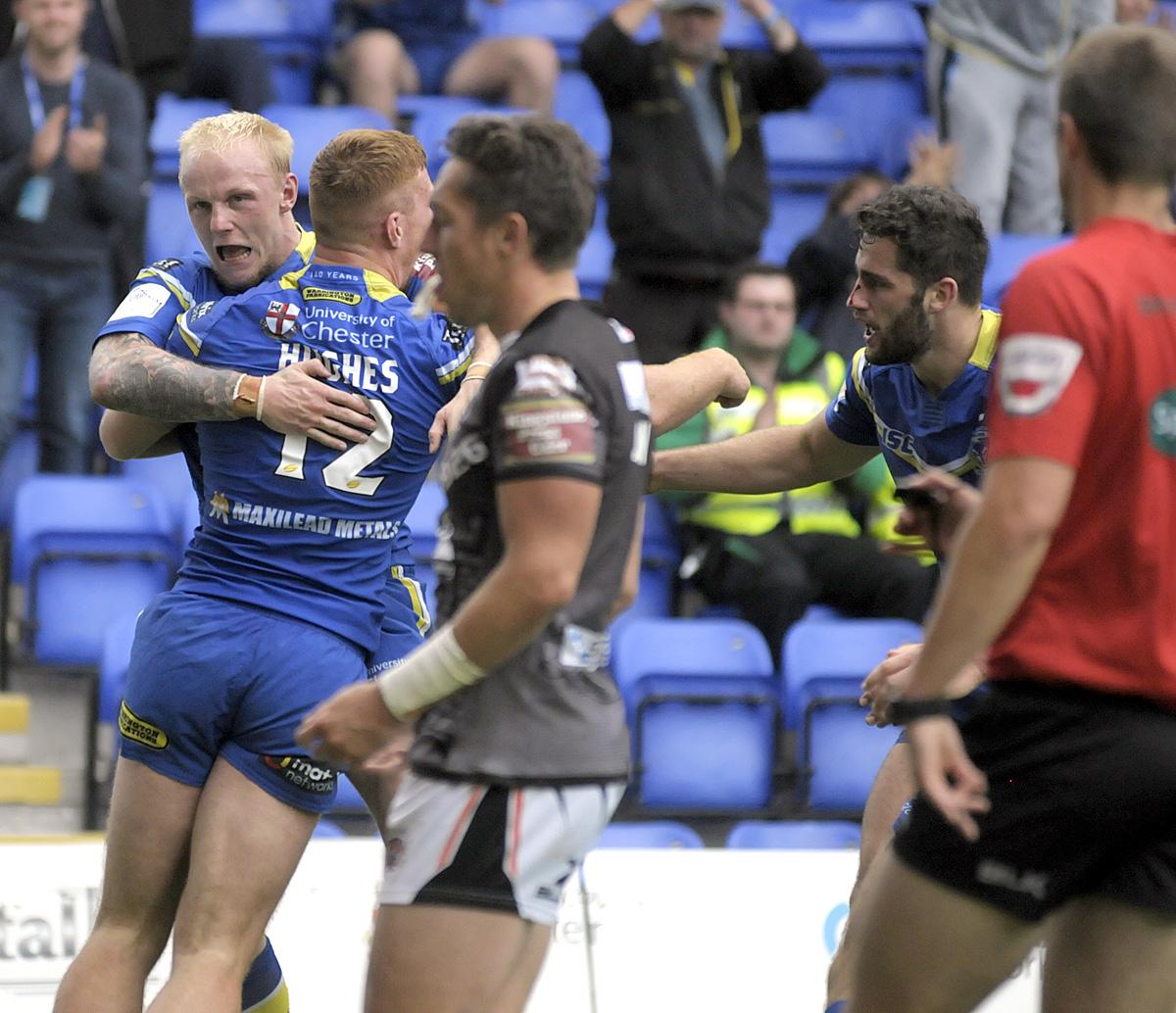 All the action as Warrington Wolves defeat Castleford Tigers 14-11. Pictures by Mike Boden