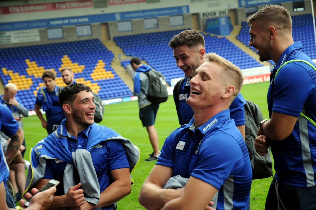 A huge crowd turned out at The Halliwell Jones Stadium to give the Wembley-bound Wolves players a rousing send-off. Pictures by Mike Boden