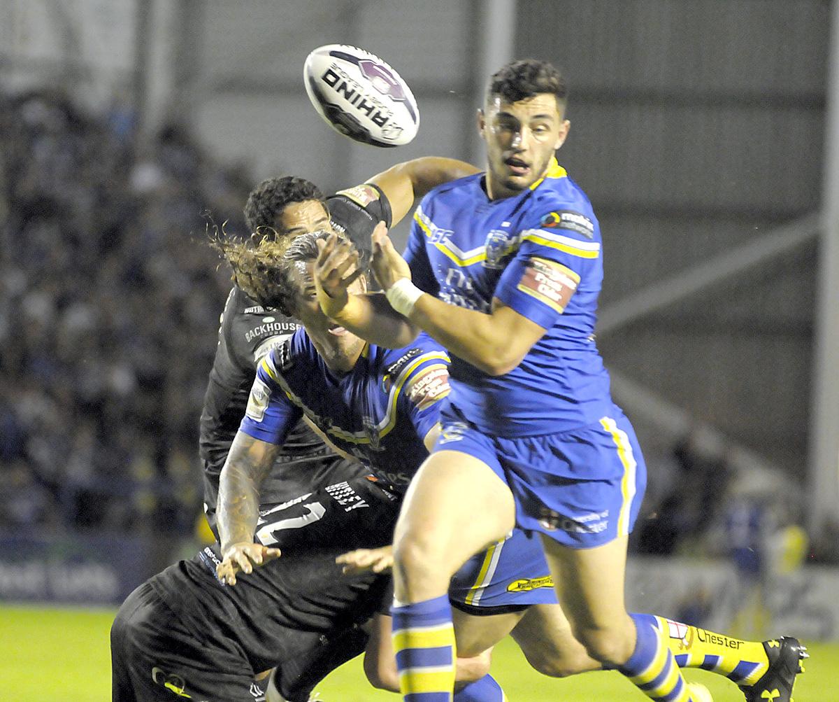 All the action as Wolves take on Widnes in the Super 8s. Pictures by Mike Boden