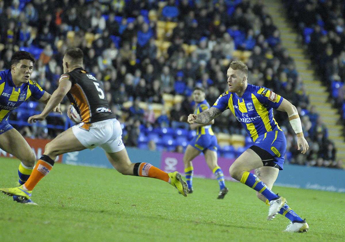 All the action from Warrington's 30-22 loss to Castleford Tigers at The Halliwell Jones Stadium. Pictures by Mike Boden