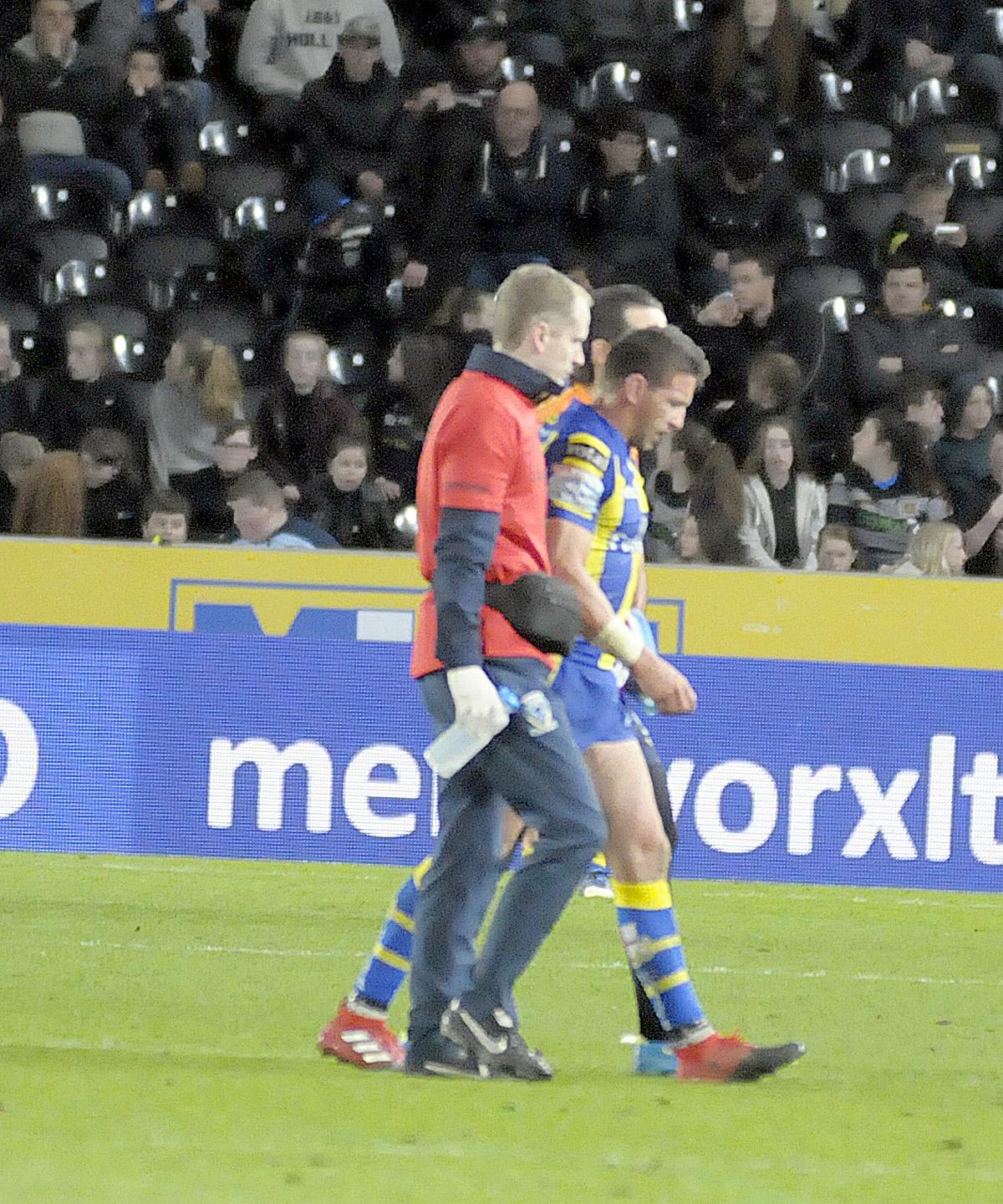 All the action from Hull FC v Warrington Wolves in Betfred Super League Round 12 at the KCOM Stadium. Pictures by Mike Boden