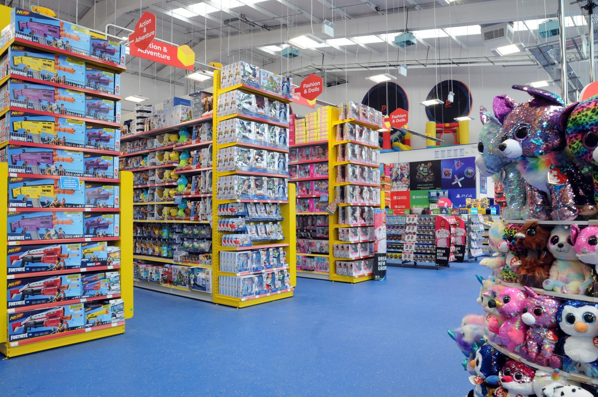 smyths new stores