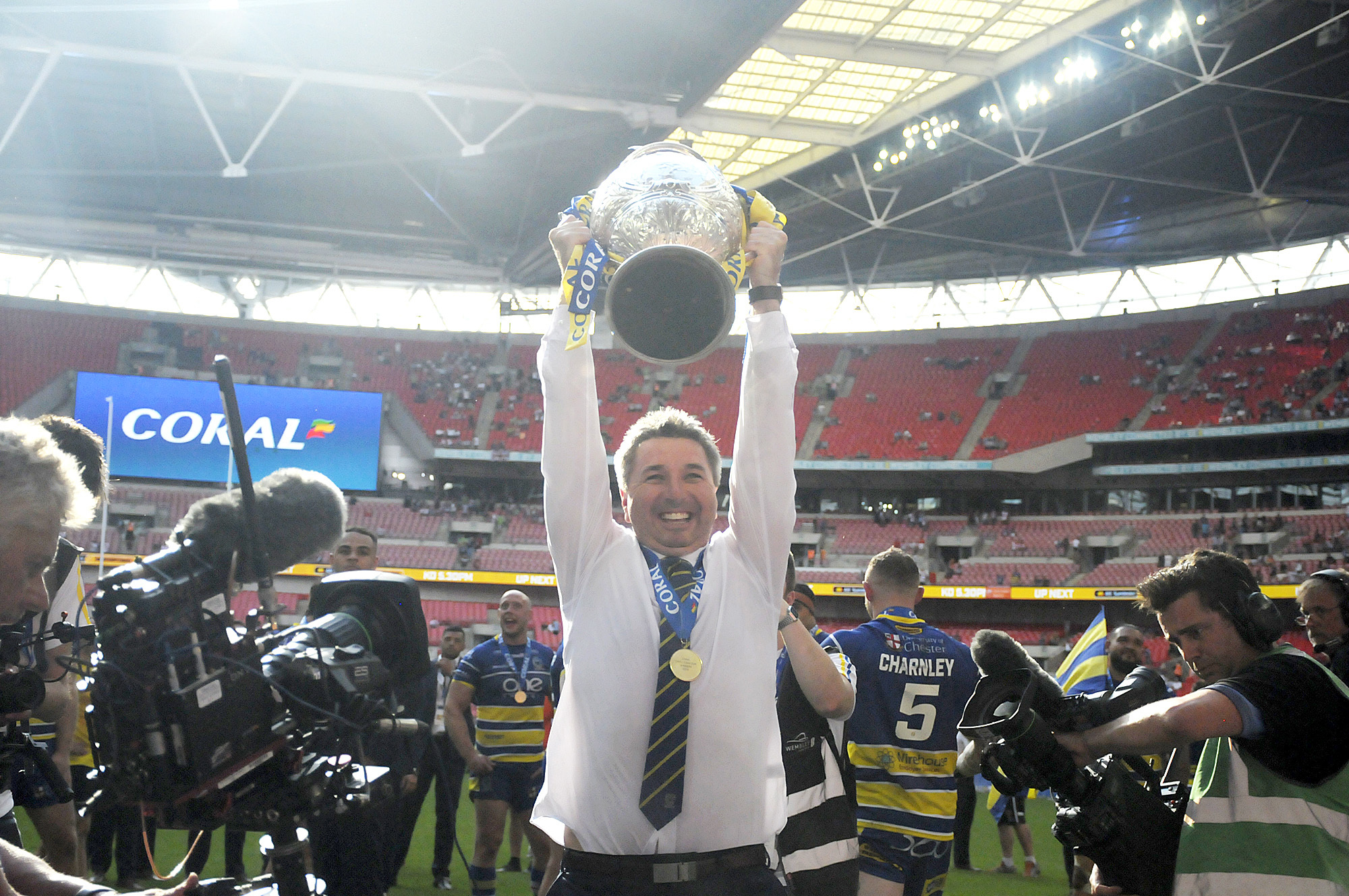 Steve Price lifts the Challenge Cup trophy in 2019. Picture by Mike Boden