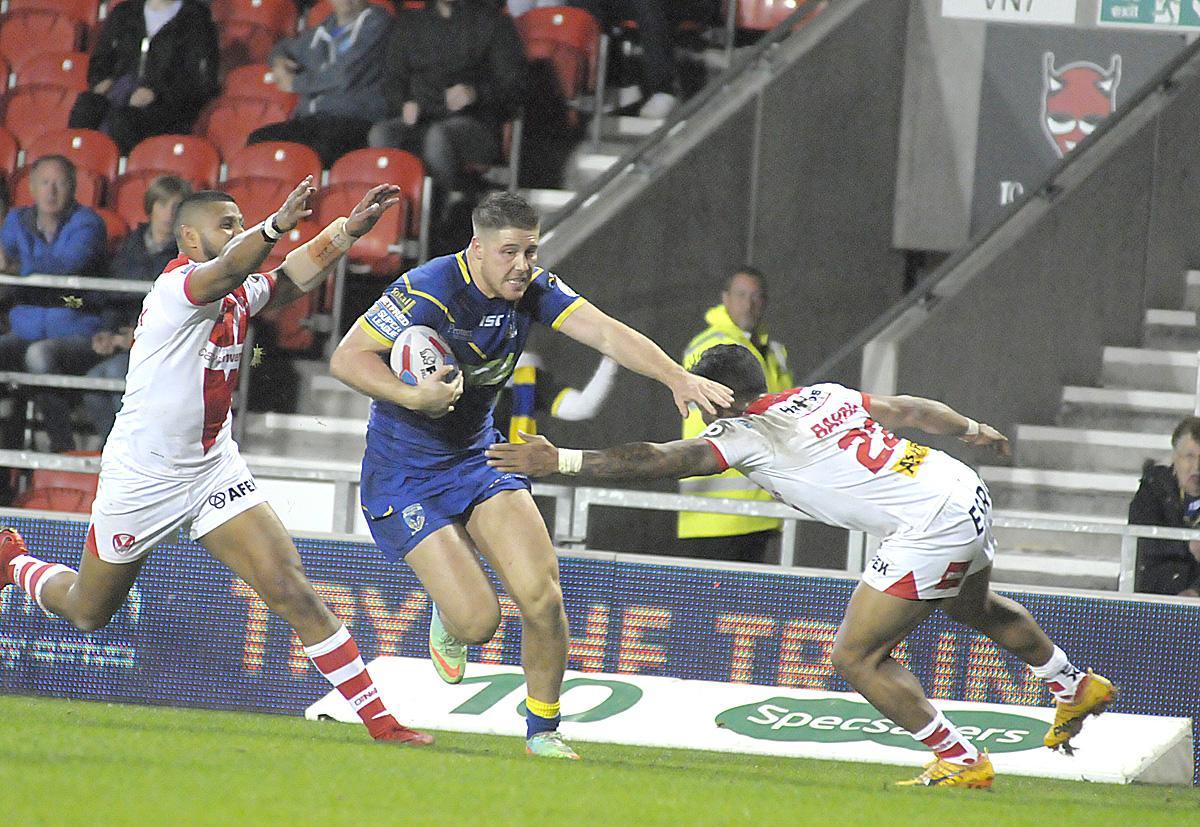 Tom Lineham dances through the Saints defence to score the winner in the 2018 Super League semi final. Picture by Mike Boden