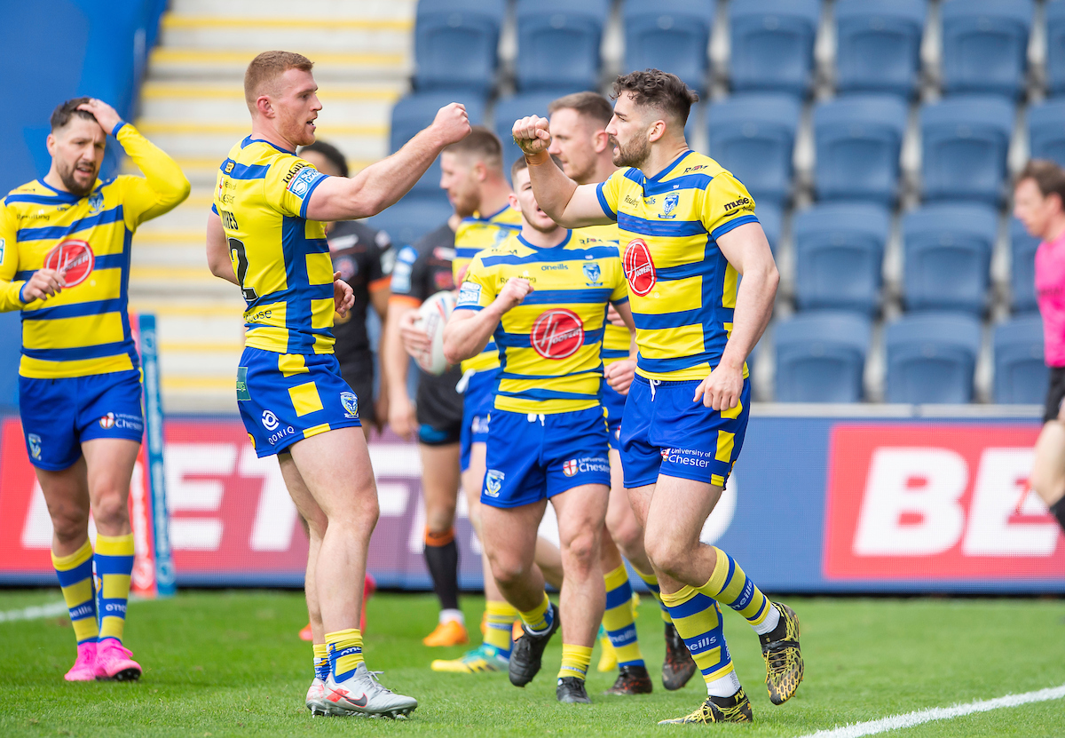 Toby King scores Warrington Wolves first try of the 2021 season. Picture: SWpix.com