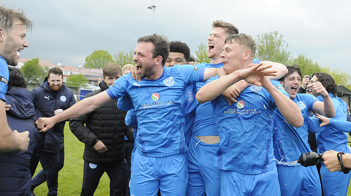 The Rylands team celebrate reaching Wembley. Picture by Mike Boden
