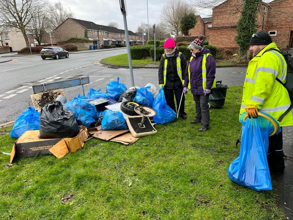 Dedicated volunteers of new litter pick group collect 71 bags of rubbish in first outing