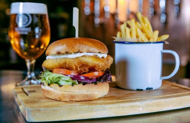 Warrington Guardian: Craft Beer Flight and Burgers for Two at Brewhouse and Kitchen. Credit: Buyagift