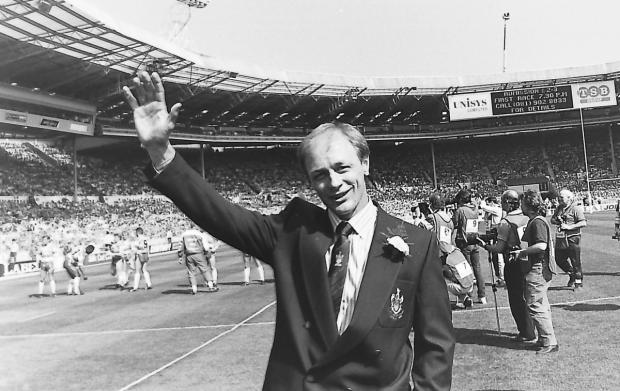 Warrington Guardian: Warrington Wolves head coach Brian Johnson salutes the fans prior to the 1990 Challenge Cup Final at Wembley