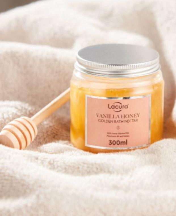 Warrington Guardian: Lacura Vanilla Honey Bath (Aldi)