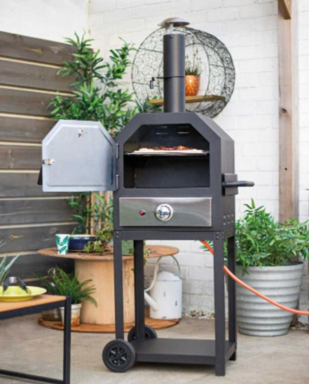 Warrington Guardian: Gardenline Gas Pizza Oven (Aldi)