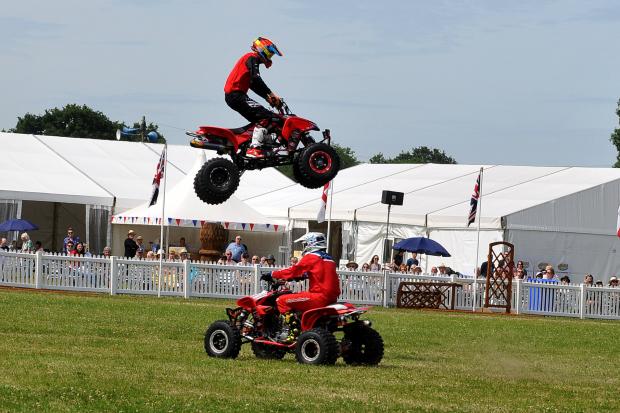 Warrington Guardian: Paul Hannam's Quad Bike Stunt Show