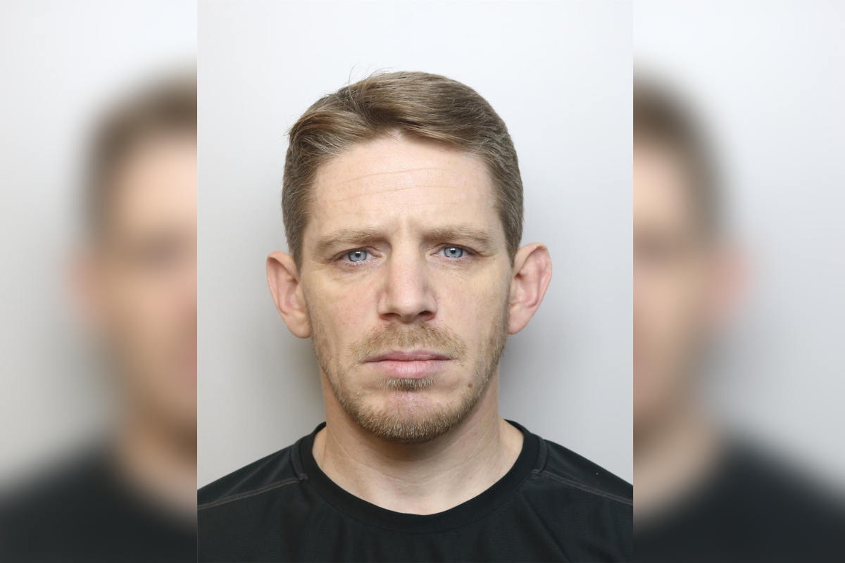 Thief jailed after stealing Valentino bag and £2,500 coin collection - Vimarsana News