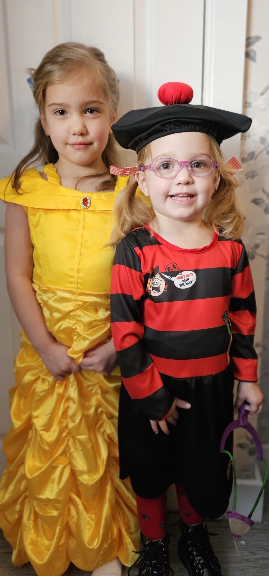 Alannah Pell and Lois Pell as Belle and Minnie the Minx