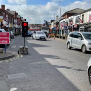 Temporary lights put up on London Road as bus stop is removed