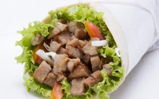 Best places to get a kebab in Warrington according to Tripadvisor reviews (Canva)