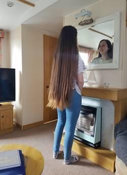 Girl with the really long hair' to cut it off live on Facebook | Warrington  Guardian
