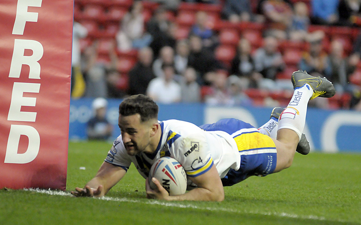 Toby King slides over in the 2019 Magic Weekend win over Wigan. Picture by Mike Boden